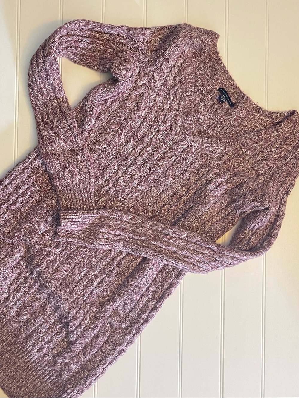 Cozy V-Neck Cable Knit Sweater - Dusty Mauve
